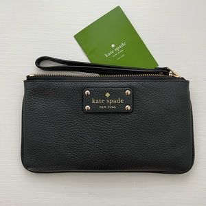 🌟Kate Spade leather wristlet